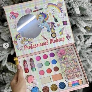 Kids real make up kit