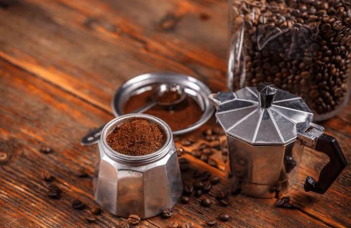 Italian stove top Expresso coffee maker steel - Image 2