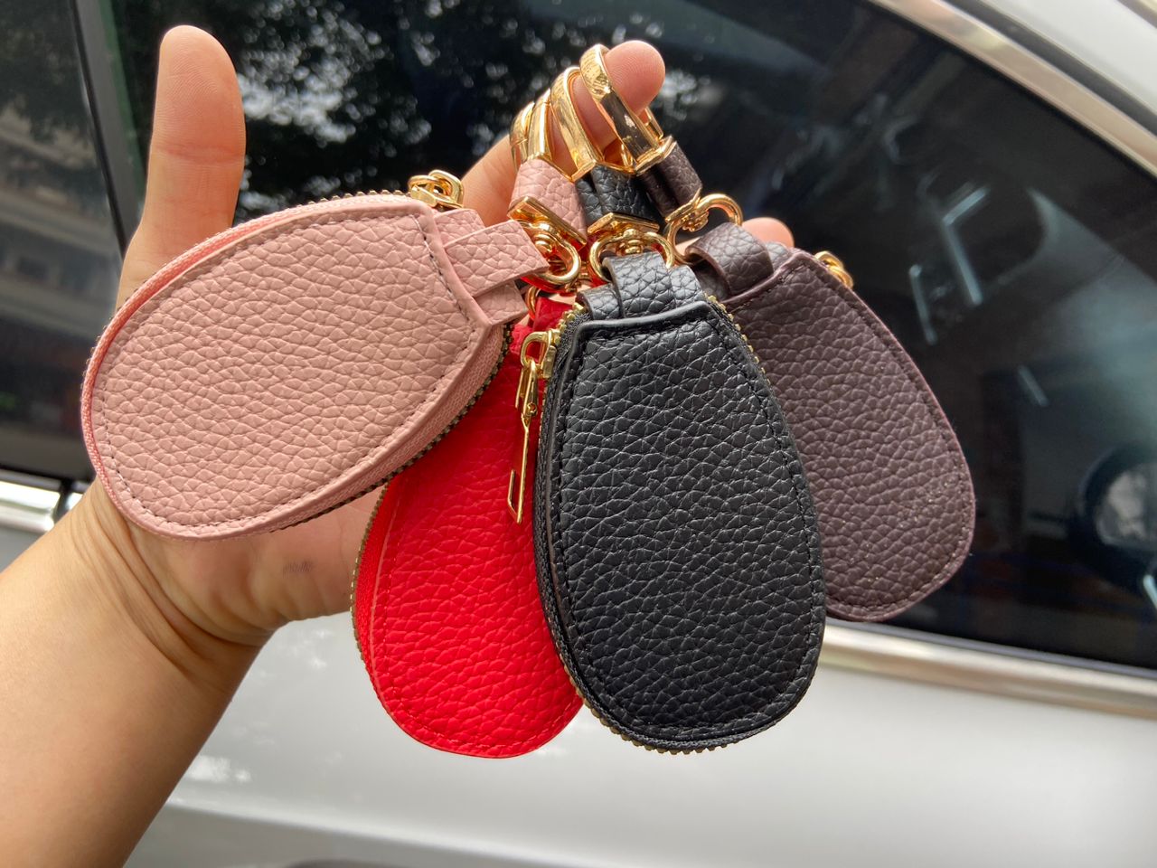 Key bag ;High quality leather with delicate feeling and perfect quality. - Image 4