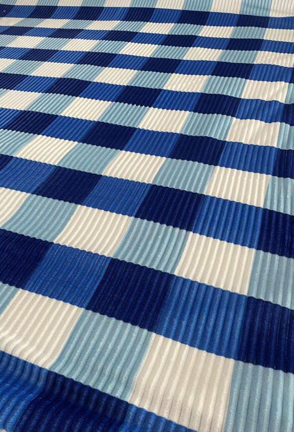 6*6 Warm,Soft Multicolor Velvet Fleece Throw Blanket - Image 3