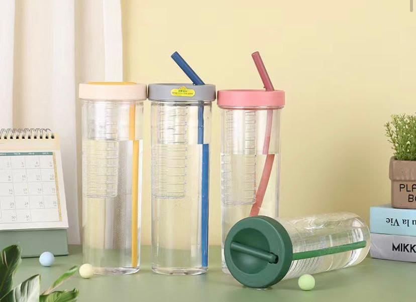 Clear acrylic 800ml smoothie tumbler with foldable straw
