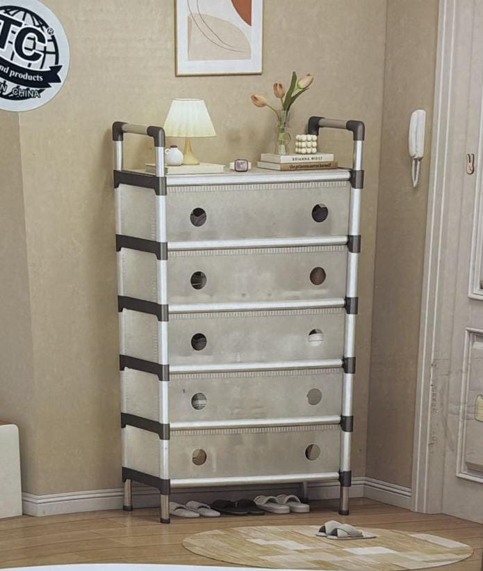 Enclosed multifunctional shoerack